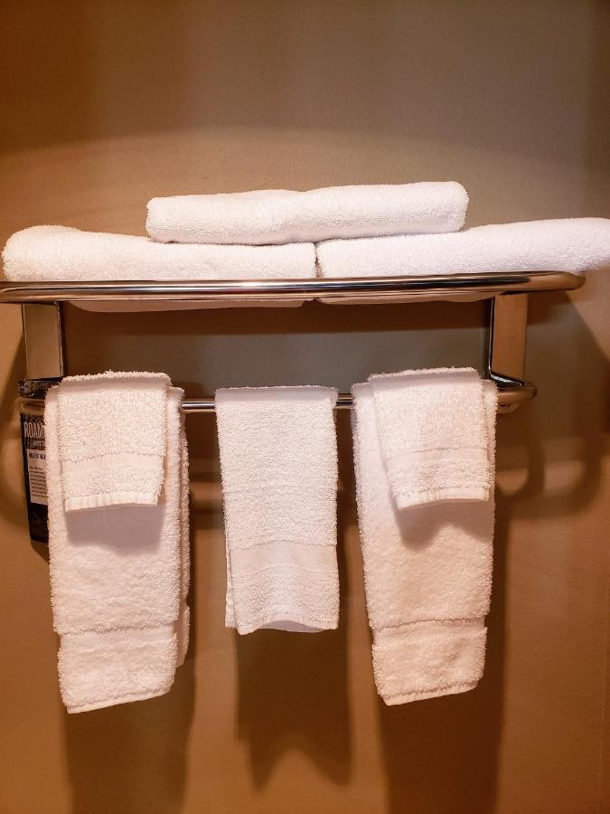 Super 8 By Wyndham Chariton Hotell Eksteriør bilde