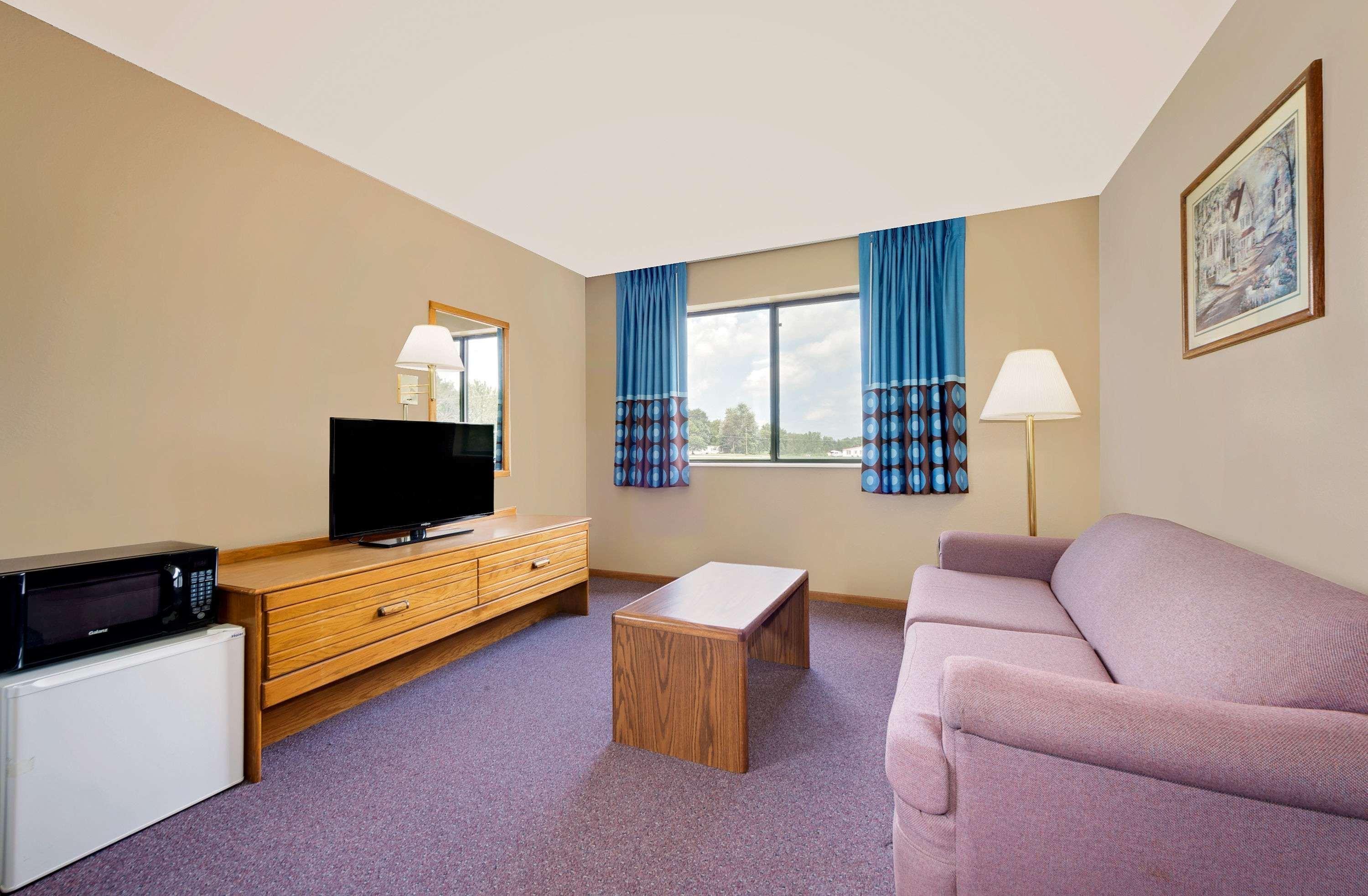 Super 8 By Wyndham Chariton Hotell Eksteriør bilde